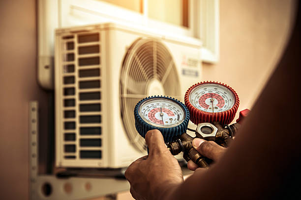 Professional Hvac technician working in Wakefield, MA